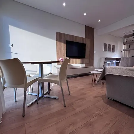 Olga Square Boutique Living Патра